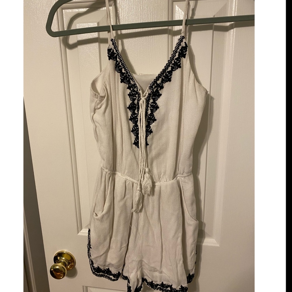 Pacsun romper